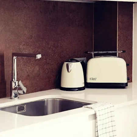 Апартаменты The Riverside Cozy And Spacious *