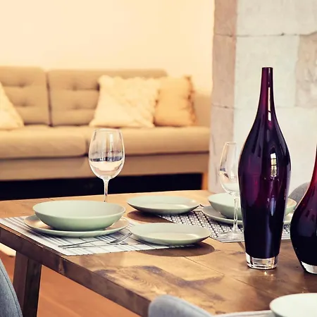 Apartment The Riverside Cozy And Spacious Girona